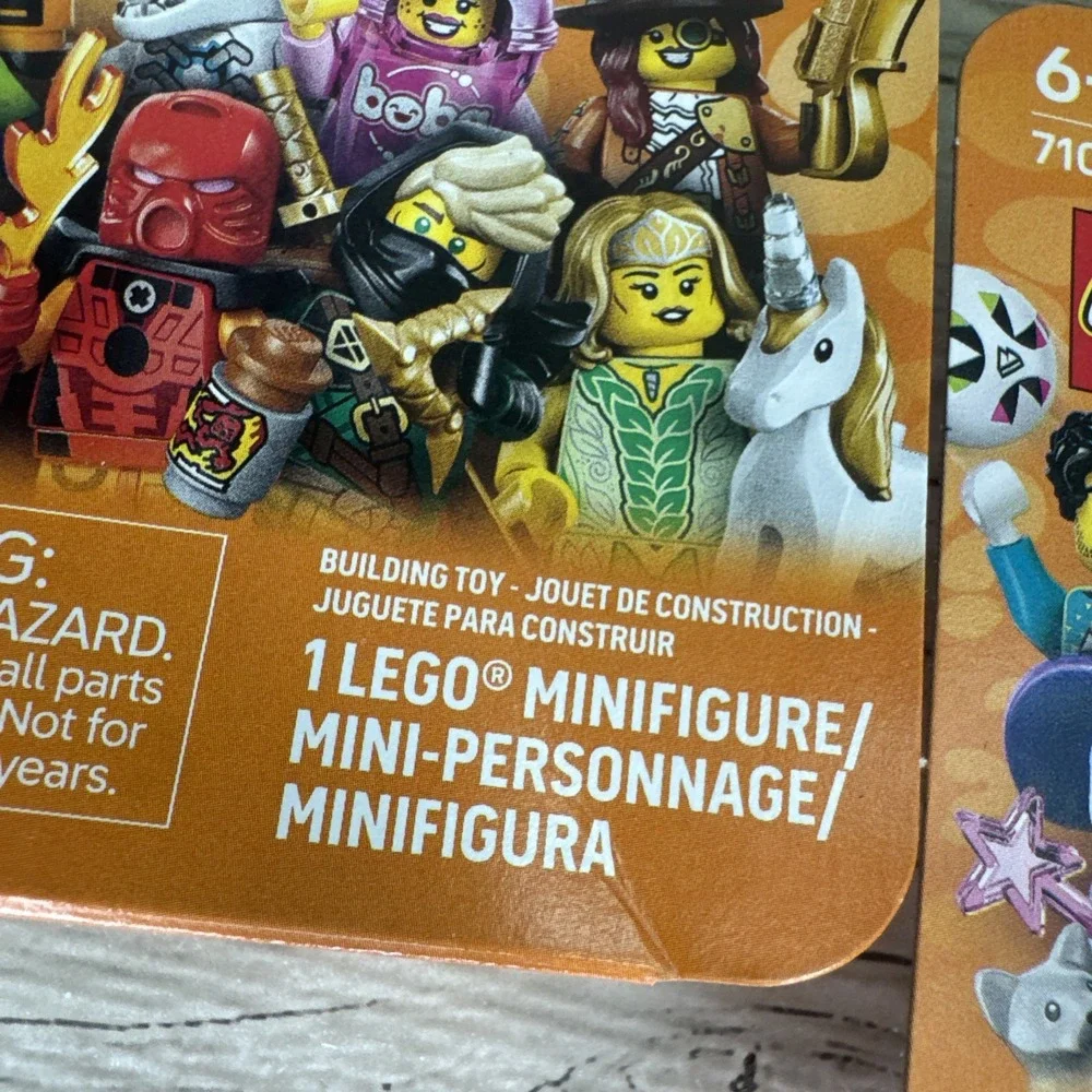 LEGO CMF Series 29 Bionicle Cosplayer and Mysterious Ronin Lloyd NIB